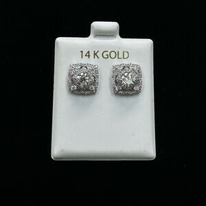 Diamond Stud Earrings White Gold